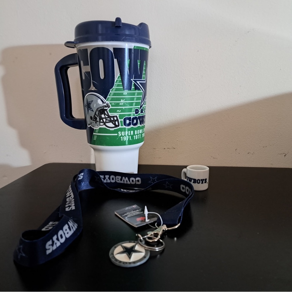 Dallas Cowboys Mug and Lanyard Set